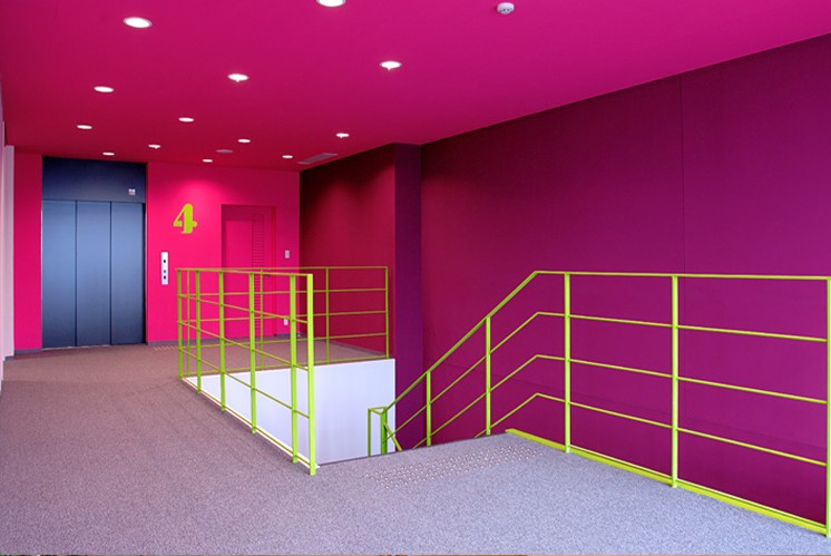 眼花繚亂？導視系統對于明亮色彩的高級運用是怎樣的？